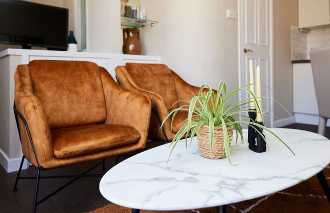 The Holland Park Crib - Classy 2bdr House - Photo 1