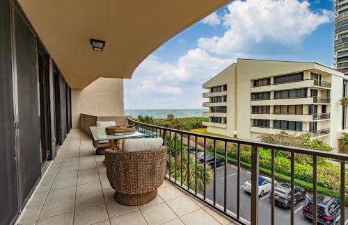 Luxury Beachfront Condo, Pool, Tennis Court, Sauna, Gym #locationenvy - Photo 8