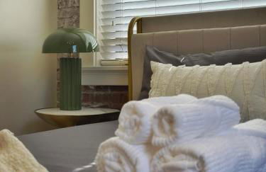 2 BEDS Free Parking Right Where You Want to Be - Foto 19