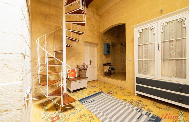 A Stunning Gozo Farmhouse With a Large Pool - Foto 9