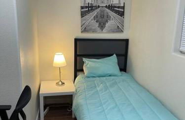 Brand New 2BR CUTE Blue LED in North Fresno - Foto 5