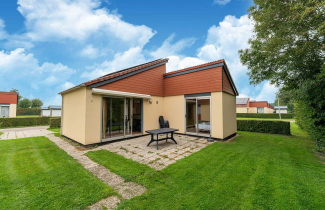 Holiday Home in Zevenhuizen With Roofed Swim Pool - Foto 1