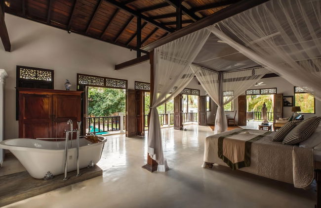 Lovely Lakeside Villa With Large Pool Poolside Dining - Foto 8