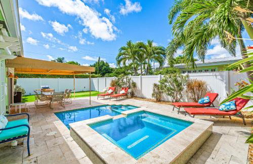 Walk to The Ave- Heated Pool, Spa, Golden Tee and Putting Green - mins to Beach- by Maven Vacation Rentals - Foto 6