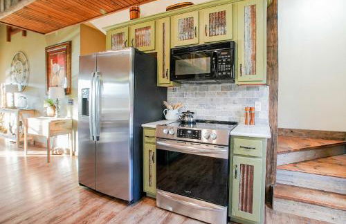 15 Mins to U of A - Pool & Hot Tub - Foto 23