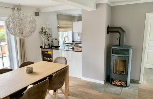 Eidumhaus, freistehendes Reetdachhaus mit Garten in Strandnähe - Foto 11