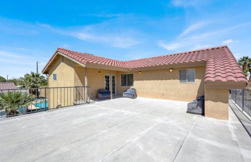 Luxe 4BR Vegas Retreat Pool, Games and BBQ - Foto 39