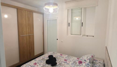 APARTAMENTO FAMILIAR a 100 mts de la Playa Reformado 2025 con WIFI - Foto 2, towels, wardrobe