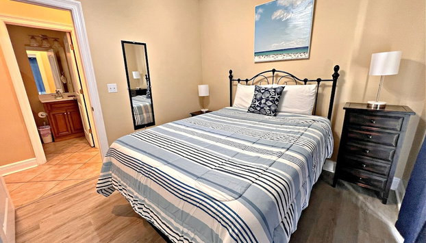 Laguna Breeze - Photo 5, Room
