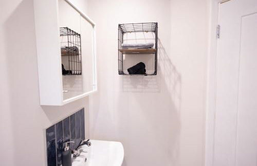 Comfortable 3-Bed House - Foto 28