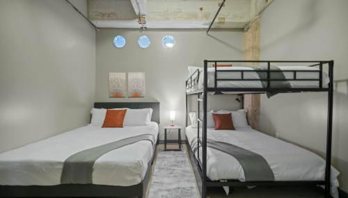 Stunning Downtown Apartment with Pool, Laundry, Parking - Foto 2