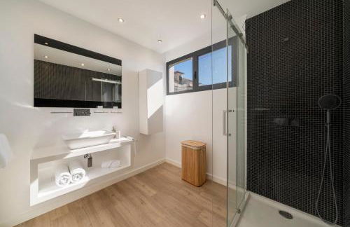 Villa Candelária by An Island Apart - Photo 43