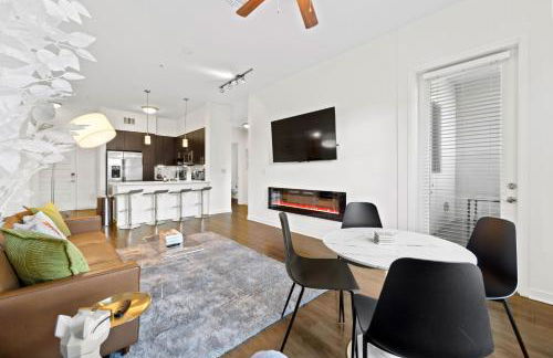 San Diego Stay, Pool, Gym, Near Zoo, Petco Park & SeaWorld - Photo 2