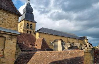 Le TOURNY-Studio cosy avec ascenseur- Sarlat - Coeur cité médiévale - Foto 15