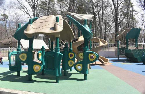 Ski-In Ski-Out Camelback Village Townhouse - 100 YDS From The Mountain - Foto 32