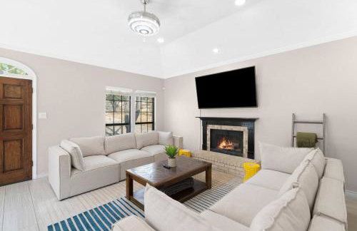 The Corniest Property in Texas ♥ 4 BR ♥ 1/4 Acre ♥ - Foto 3