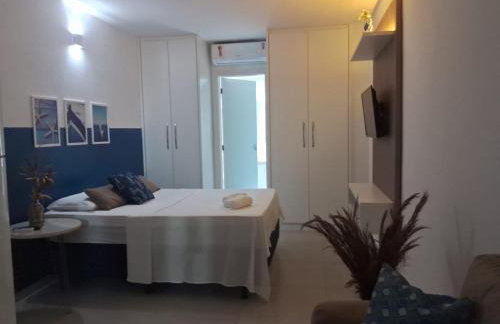 FLAT ENCANTADOR A UM PASSO DA PRAIA - Foto 65