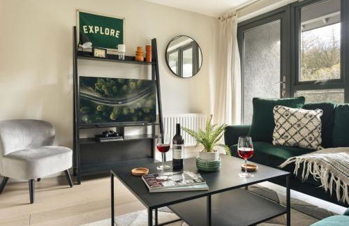 Exceptional 3 Bedroom River View Apartment - Pass the Keys - Foto 4