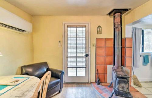 Charming Log Cabin Rental on Eco-Farm near Taos Ski Valley - Foto 2