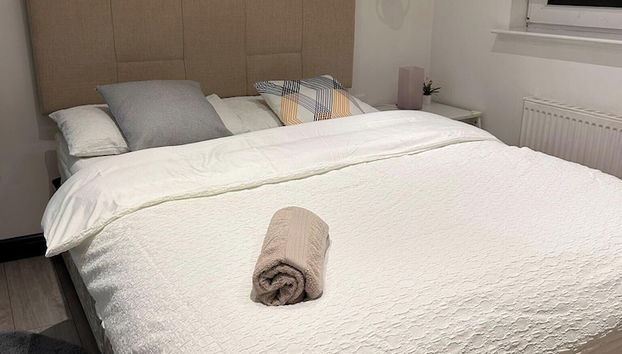 Modern Apartment-sleeps6-parking-seft Check in - Foto 2, Habitación