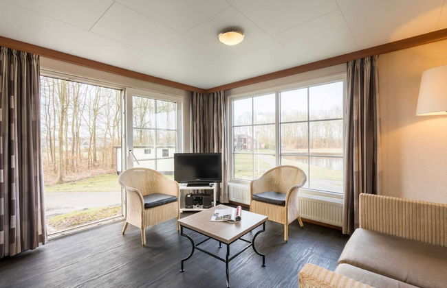 Well Furnished Mobile Home with Microwave near Water - Photo 6