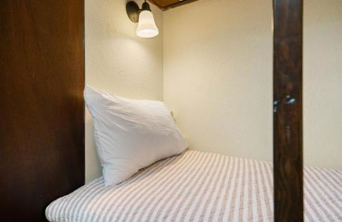 Quiet and Cozy Lakefront Home Near Mt Boyne - Foto 21