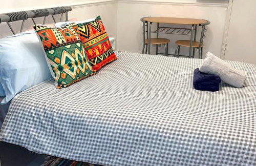 House - Sleeps 10 - Garden - Parking - Foto 8