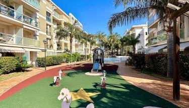 2 Bedroom Apartment in Denia with Pool - Foto 2