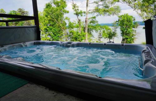 Amazing New House - Waterfront Getaway + Boat Dock - Foto 60