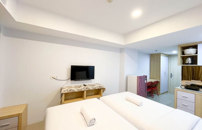 Homey And Cozy Studio At De Prima Apartment - Foto 4