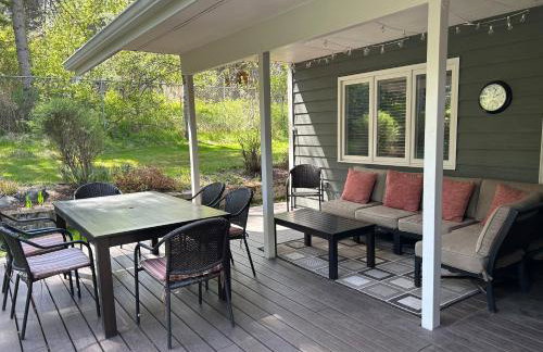 Whitefish Home, 3 BED 2 BATH, Sleeps 7, Hot Tub, AC - Foto 17