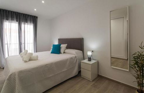 3 Bedroom Nice Apartment In Benajarafe - Photo 10