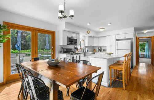 Charming Harwich Home—Relax Explore Cape Cod - Photo 11