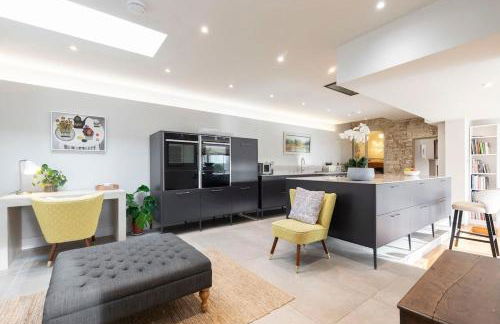 Cotswold Hillside Retreat with Stunning Views - Foto 1