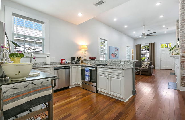 Spacious 5 Bedroom Near Magazine St & Uptown - Foto 19