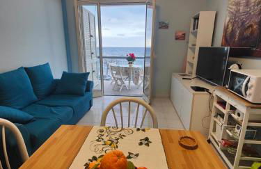 Mirone Apartment FRONTE MARE beachfront house - Foto 1