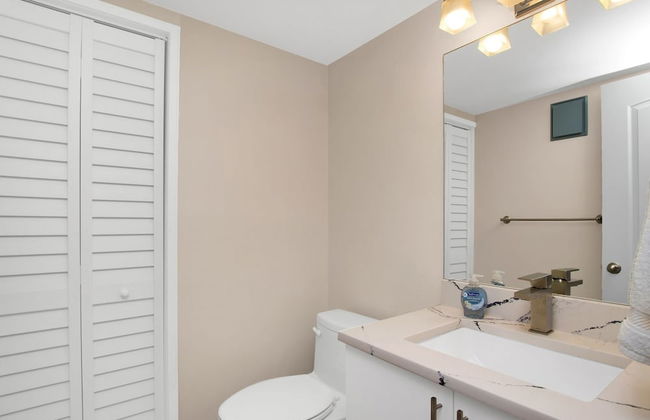 Bayfront Townhouse Located In The Lush Tropical Setting Of Rock Harbor Club. 2 Bedroom Condo by RedAwning - Foto 25