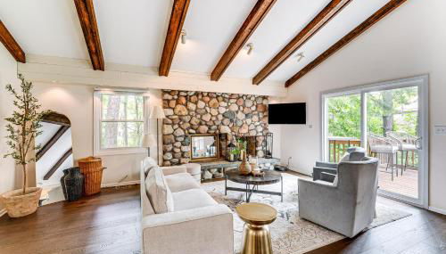 Geneva Lake Adventures Family Retreat with Patio - Foto 3