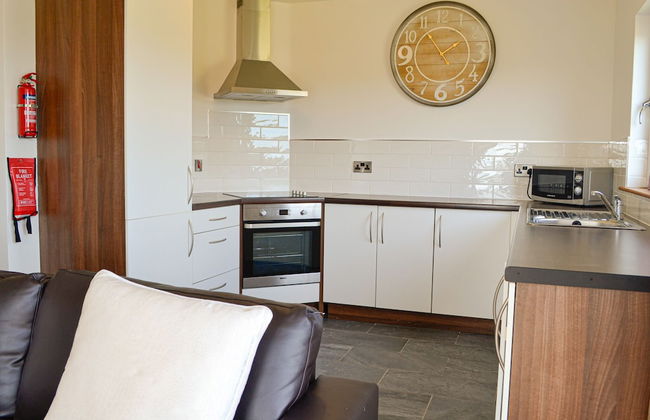 Self Catering at The Fairways - Photo 31
