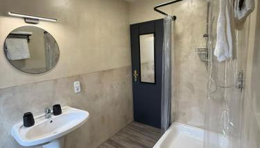 emsRoom - Foto 2, towels, Shower