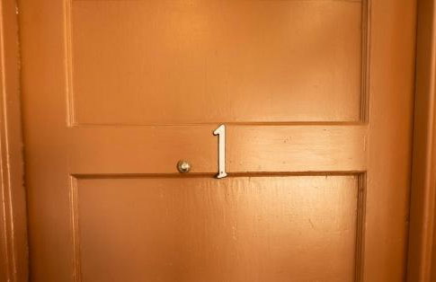 Breezy 1BR Retreat Walk to UofA and Spring Fun - Foto 32