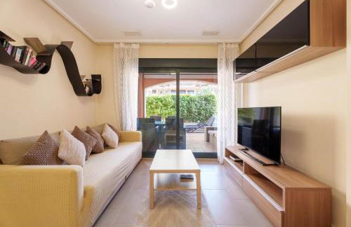 Hogar Brisa de las Marinas acogedor apartamento con amplia terraza y acceso directo a las piscinas-Comfortable apartment with spacious terrace and direct pool access - Foto 4