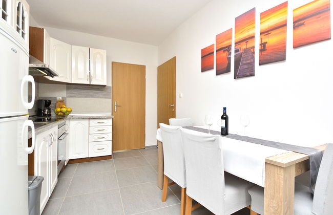 Apartmani Robi i Kristina - Photo 57