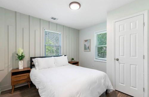 Charming 2BR Retreat-Free Parking - Foto 8