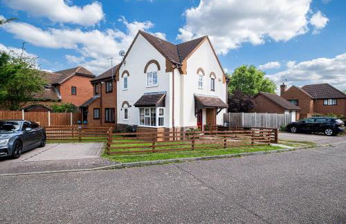 Wheatley House - Great Location - Free Parking, Self-Check-In, Fast Wifi and Smart TVs by Yoko Property - Foto 30