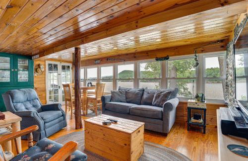 Waterfront Home on Lake Champlain with Dock and Kayaks - Foto 3