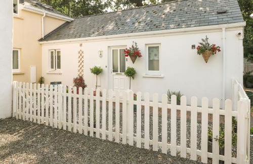 Love Cottage - Photo 2