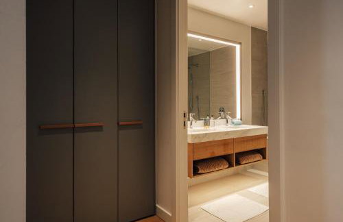LUXURY 3 Bed 3 Bath Apartment in Central London - Photo 3