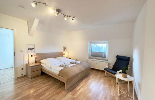 Möbliert-nahe STARLIGHT EXPRESS in Bochum -WLAN-Netflix-Loggia oder Terrasse - Foto 4