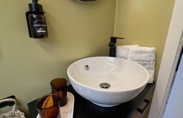 Hausboot mit Motorboot - Foto 17